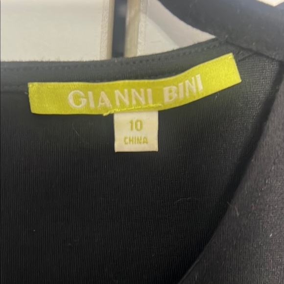 Gianni Bini Elegant Black Sleeveless Dress with cutout detail - Picture 2 of 6